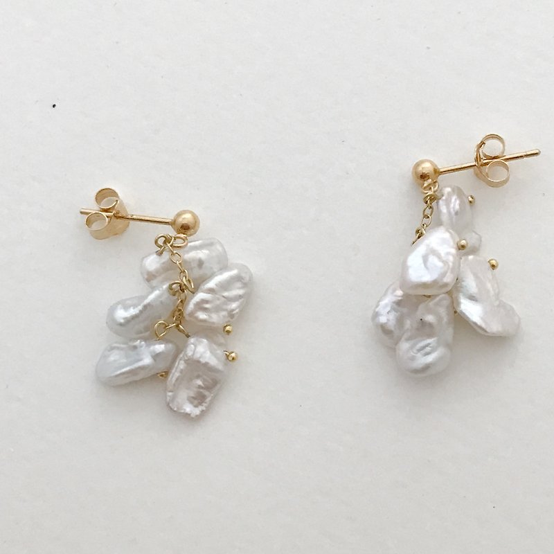 Freshwater pearl earrings 1 G color - ต่างหู - ไข่มุก ขาว