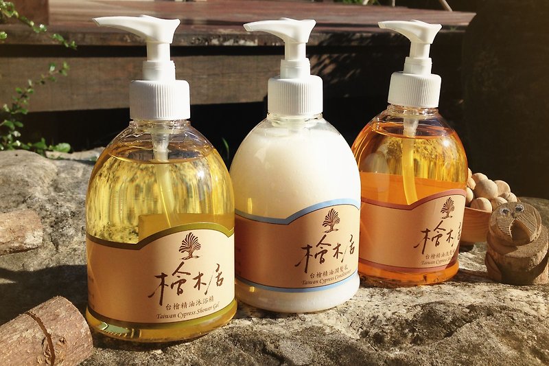 檜木居 台灣檜木精油洗髮/潤髮/沐浴組 三瓶各一 - 其他 - 其他材質 橘色