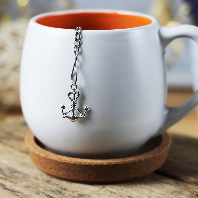 Nautical tea infuser for herbal tea, Tea strainer with anchor charm - 茶壺/茶杯/茶具 - 不鏽鋼 銀色