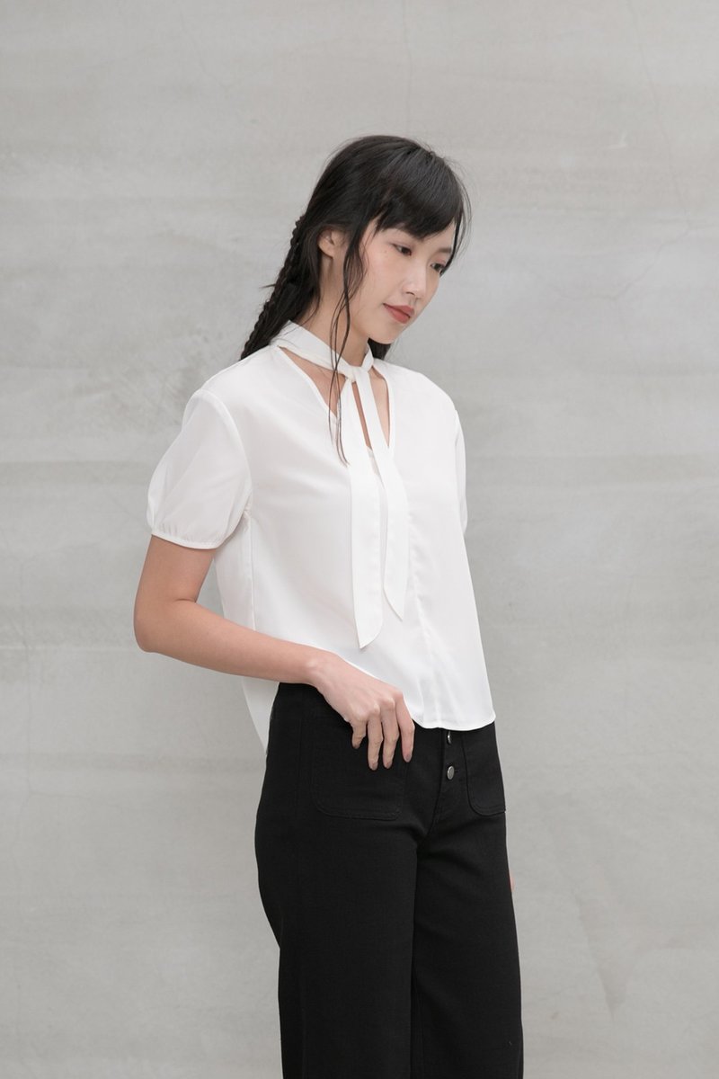 時光漫漫領巾裝飾上衣 Ingrid Liberty Tie Neck Blouse T235 - 女上衣/長袖上衣 - 聚酯纖維 白色