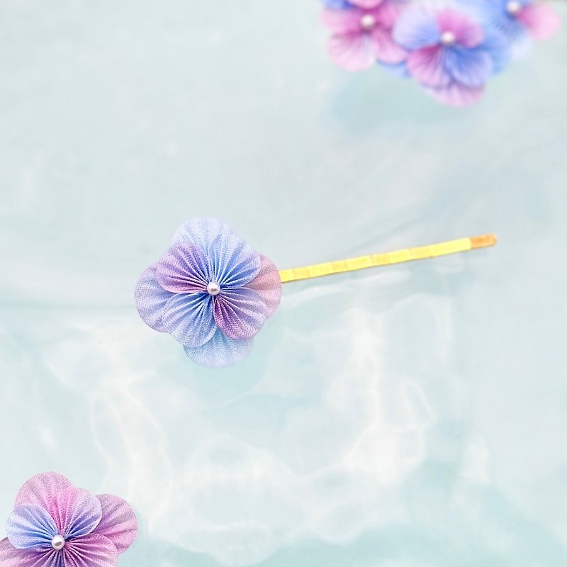 紫陽花のヘアピン　手染めシルク /パープルグラデーション　着物　浴衣　つまみ細工　和小物　夕暮れ　空　透明　シースルー　夏 - 髮飾 - 絲．絹 紫色