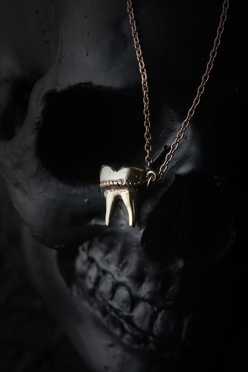 A Tooth - Three Roots - Charm Necklace by DEFY. - 項鍊 - 其他金屬 
