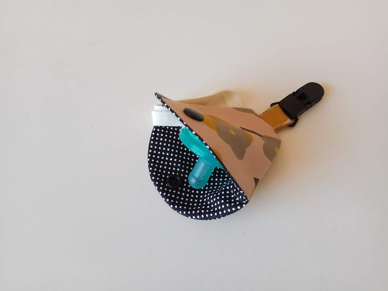 Black clip flower nipple dust cover clip vanilla nipple available pacifier bag - ของขวัญวันครบรอบ - ผ้าฝ้าย/ผ้าลินิน สีดำ