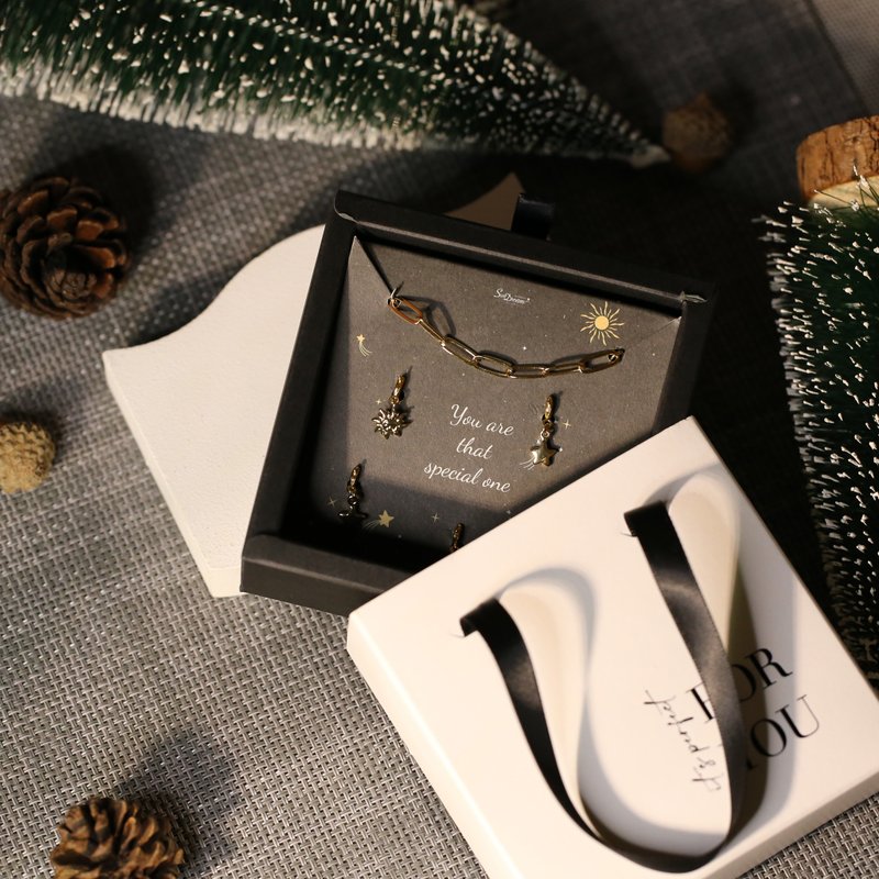 A經典月夜派對款-聖誕星空獨特獻禮禮盒 - 項鍊 - 銅/黃銅 金色