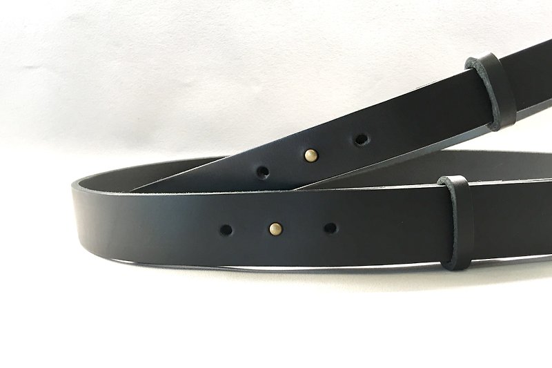 2cm wide - Italian leather belt / no buckle design simple and down - อื่นๆ - หนังแท้ สีดำ