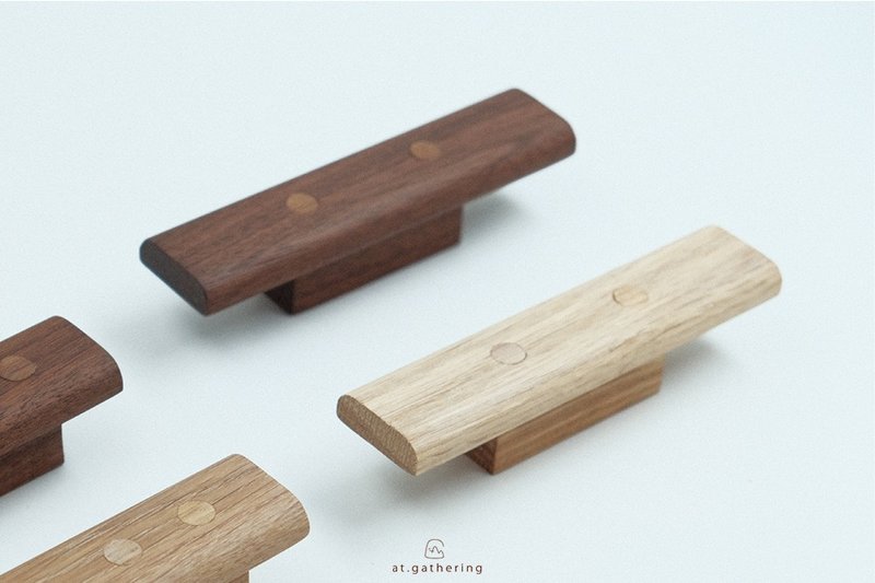 Mumu solid wood door handle - ของวางตกแต่ง - ไม้ 