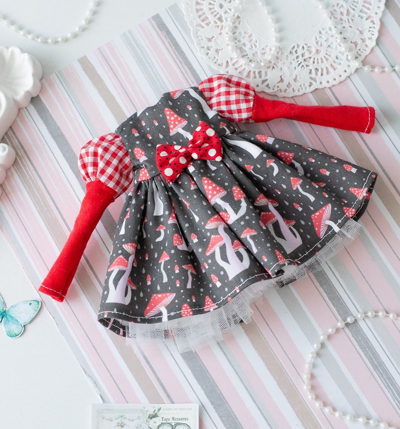 Dress for Blythe dolls with fly mushrooms 布莱斯 娃娃的衣服 与苍蝇菇 - Kids' Toys - Cotton & Hemp Red