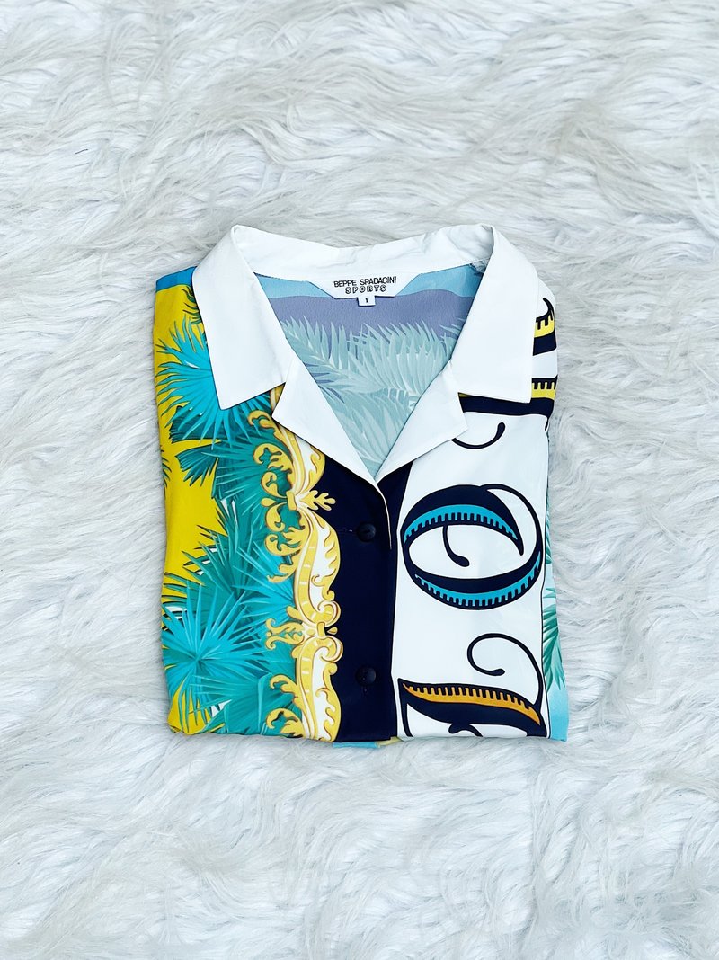滿版圖騰週末休閒渡假時光 薄料襯衫上衣罩衫shirt vintage 古著 - 女襯衫 - 聚酯纖維 多色