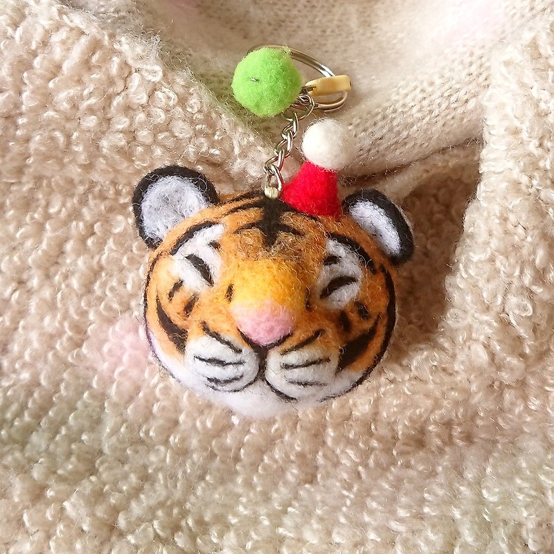 Christmas limited edition big tiger wool felt key ring pin brooch healing gift - Keychains - Wool Orange