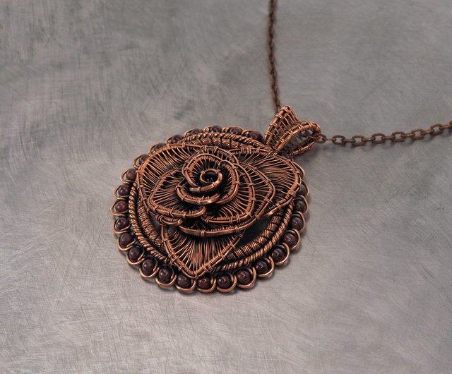 お買い上げ ZOCALO JEWELED ROSE PENDANT (GARNET) - アクセサリー