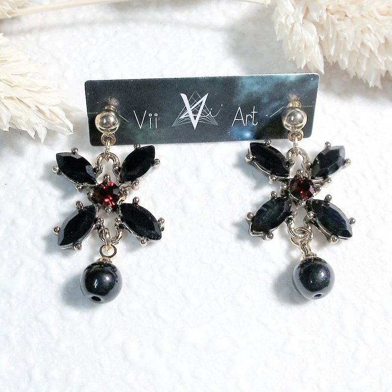 VIIART。 Vintage 18K Gilding Earring with Black Agate - Earrings & Clip-ons - Other Metals Black