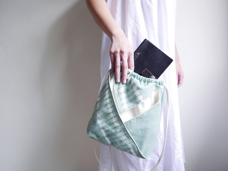 Tie dye/handmade/Kimono bag/hand bag/shoulder bag :Matcha: - กระเป๋าแมสเซนเจอร์ - ผ้าฝ้าย/ผ้าลินิน สีเขียว