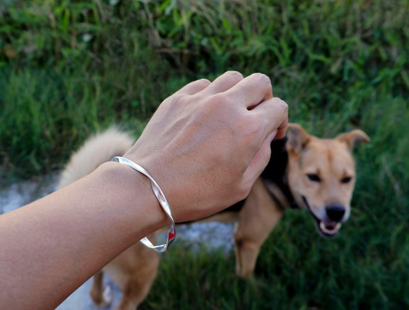 Cultural Coin|Tainan Metalworking|Mobius Bracelet Type B|999 Sterling Silver|Couple Bracelet|Bracelet|Course - งานโลหะ/เครื่องประดับ - เงินแท้ 