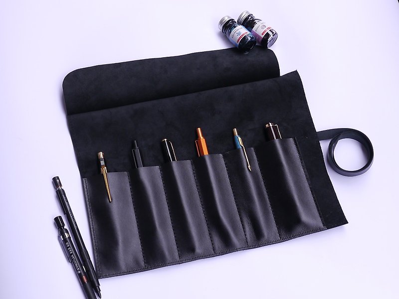 Black leather roll pen - กล่องดินสอ/ถุงดินสอ - หนังแท้ สีดำ