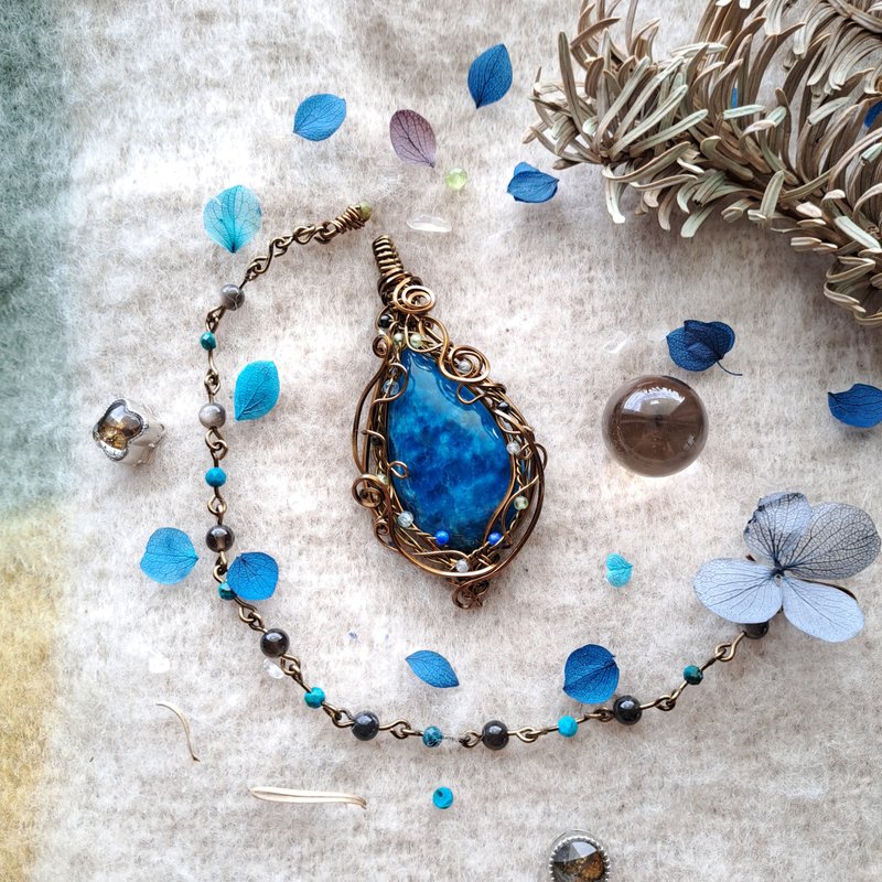 [Shan Mian] Sprawling Blue Phosphorus Pendant - สร้อยคอ - เครื่องประดับพลอย สีน้ำเงิน