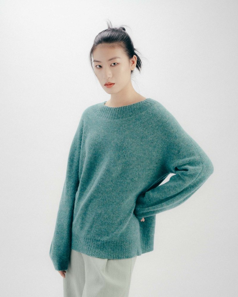 UUIN_Blue and Teal crew neck sweater - สเวตเตอร์ผู้หญิง - ขนแกะ สีเขียว