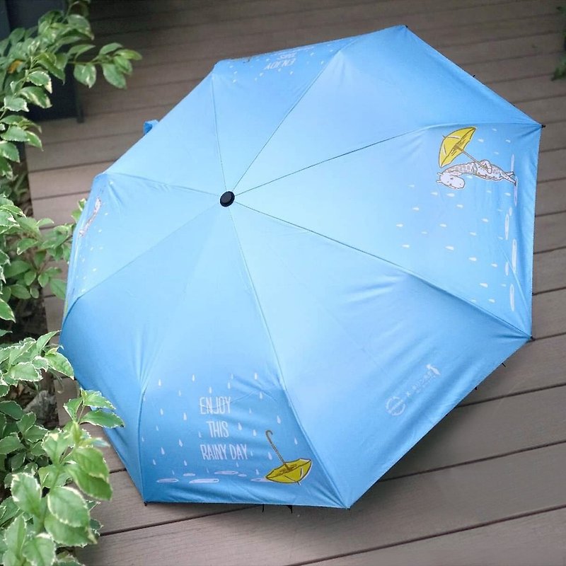 【Off-season sale】Portable Umbrella with 99% UV Protection Mr Giraffe design - ร่ม - วัสดุกันนำ้ สีน้ำเงิน