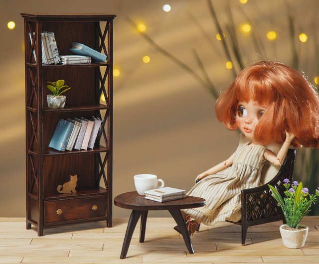ブライス人形1/6スケール用のミニチュアコーヒーテーブル。ドールハウスの家具 - ショップ CuteSmallWorld 人形・フィギュア -  Pinkoi