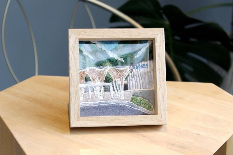 Hualien Station Embroidery Photo Frame - กรอบรูป - ผ้าฝ้าย/ผ้าลินิน สีกากี