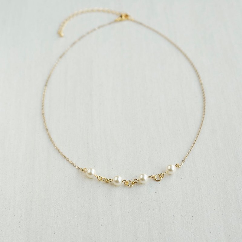 Wooden series. Accessories "" pearl necklace @ gold chain - สร้อยคอ - โลหะ สีทอง