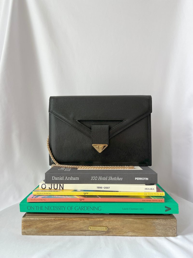 YSL black leather envelope bag side crossbody bag handbag comes with shoulder strap shoulder strap buckle Japanese second-hand - กระเป๋าถือ - หนังแท้ สีดำ