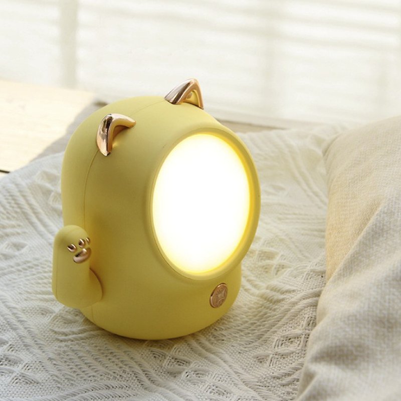 BOBEE Beckoning Lucky Cat Night Light Beckoning Lucky Cat Night Light- Yellow - Stuffed Dolls & Figurines - Other Metals Green