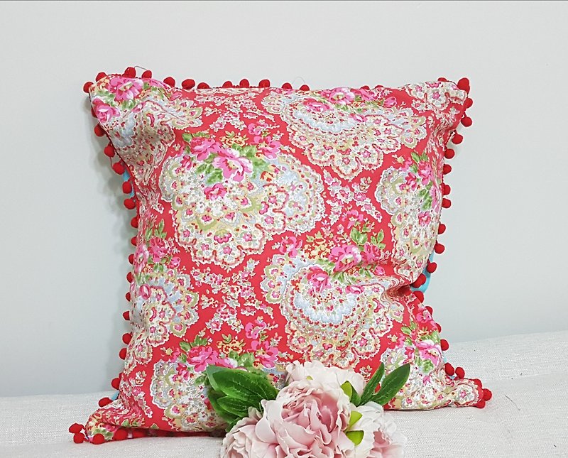Nordic pastoral style classic red flower pattern, red hair ball pillow pillow cushion pillow cover - หมอน - ผ้าฝ้าย/ผ้าลินิน สีแดง