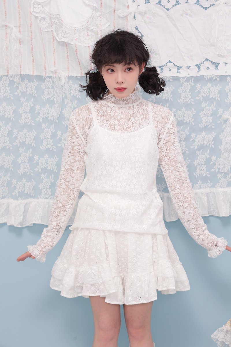 Girly lace floral long sleeve top - เสื้อผู้หญิง - วัสดุอื่นๆ ขาว
