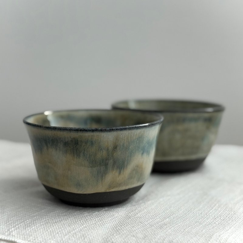 信樂黑土陶茶碗 - 一套兩隻 - 碗 - 陶 藍色