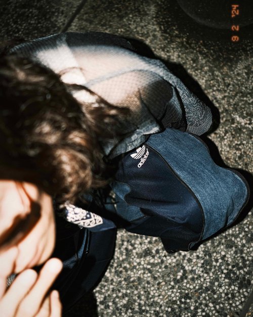 再構築　ブラックデニム　パンツ　リメイク　サイドジップ　アディダス　ワイドLee 再構築 ブラックデニム パンツ リメイク サイドジップ アディダス