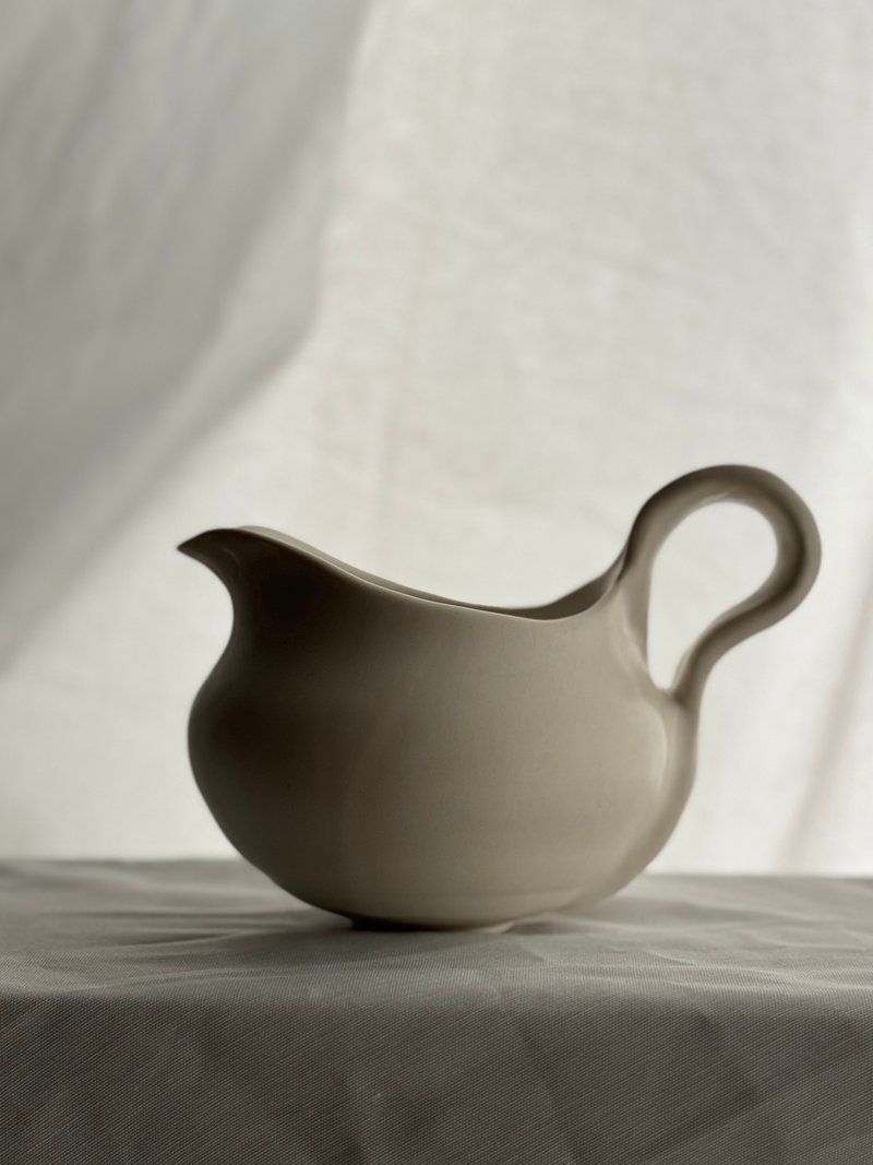 Charming white pottery with white matte glazed pottery - ถ้วย - ดินเผา 