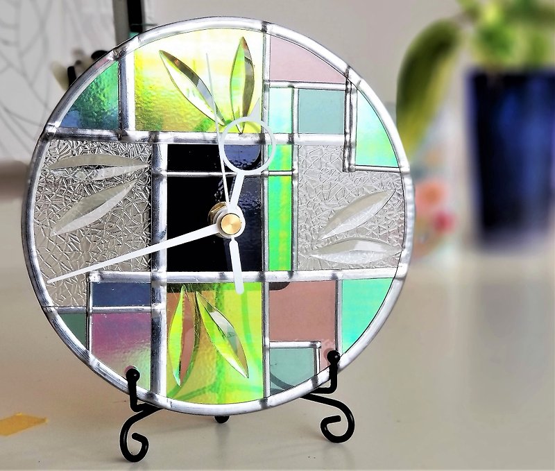 Beveled glass, wall mounted desktop dual-purpose watch 　Art Deco - Clocks - Plastic Multicolor