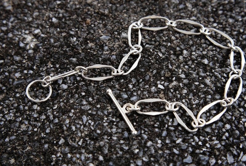 Random Oval Bracelet - Sterling Silver - Handmade - สร้อยข้อมือ - เงินแท้ สีเงิน
