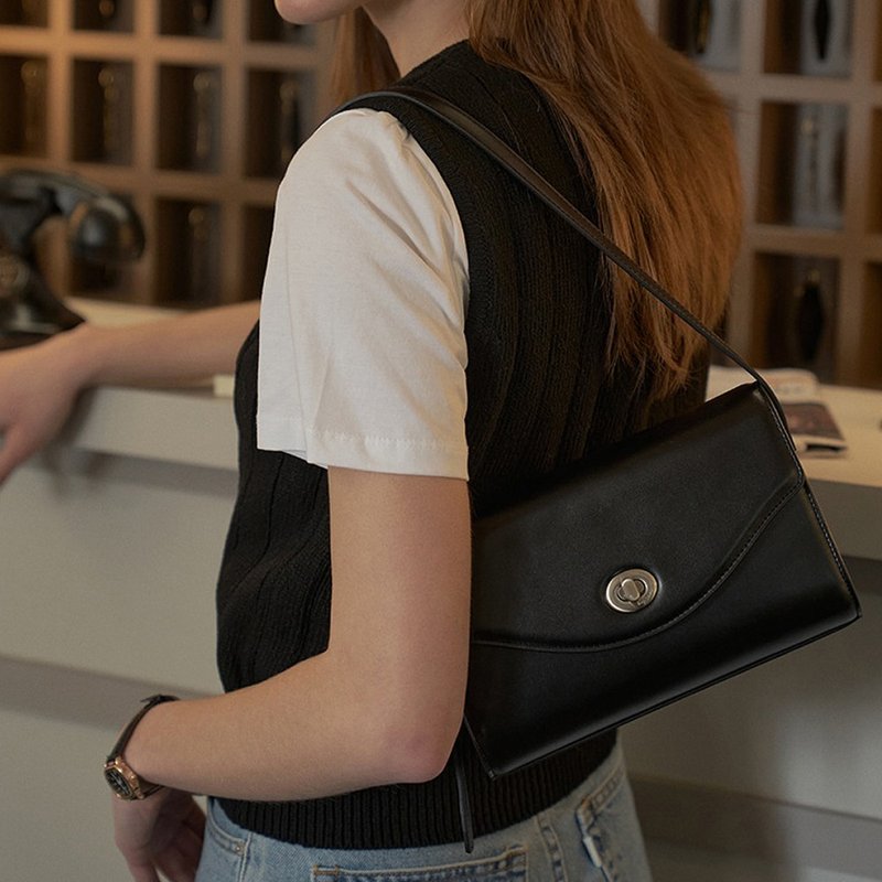 Bag to Basics made in Korea Mignon Shoulder Bag - กระเป๋าแมสเซนเจอร์ - วัสดุอีโค 