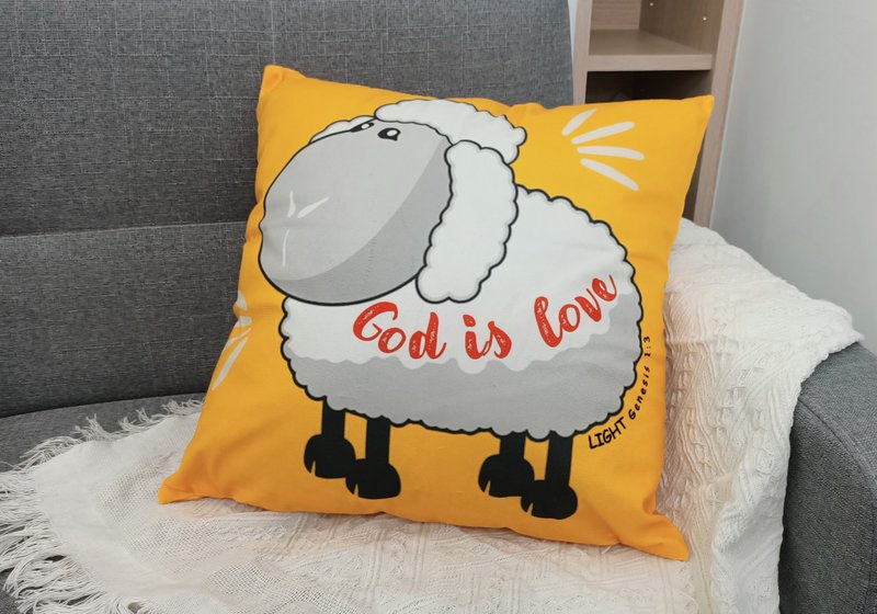 God is love Gospel Christ Lamb Pillow/Christian Gift/Housing Gift/Baptism Gift - Pillows & Cushions - Other Materials 