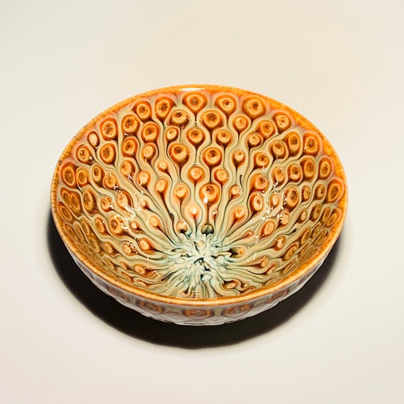 Peacock teacup / Taiwan pottery artist Yu-ning, Chiu / PH07 - ถ้วย - เครื่องลายคราม หลากหลายสี