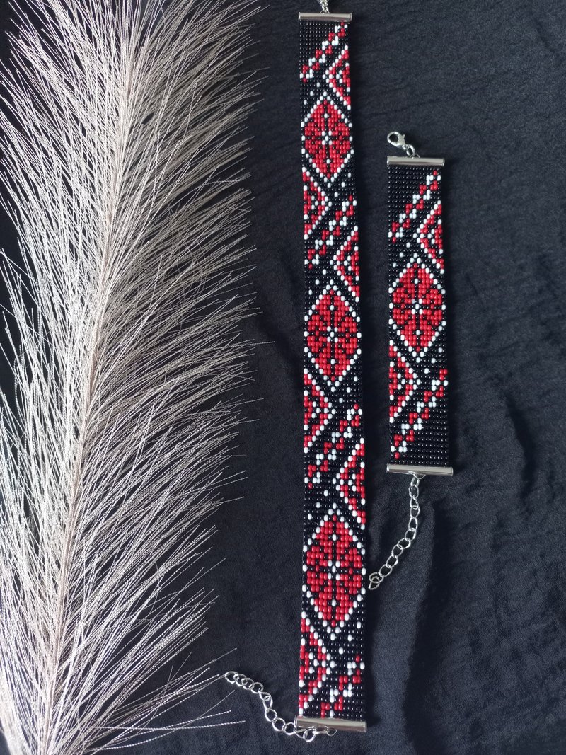 Czech beads Choker and bracelet set Ukrainian style embroidery handmade jewelry - 其他 - 琉璃 多色