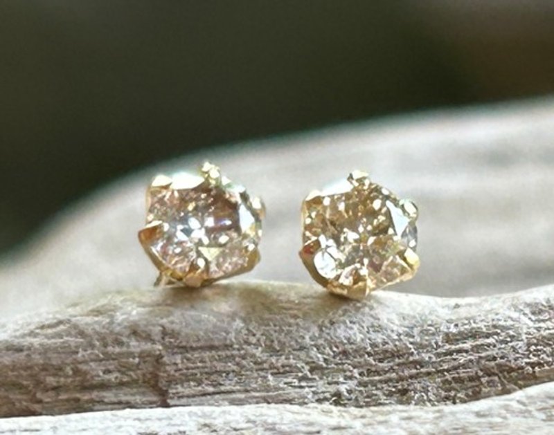 Natural diamond 0.2CT◇K18◇K18 gold/stud earrings (pair) - ต่างหู - โลหะ 