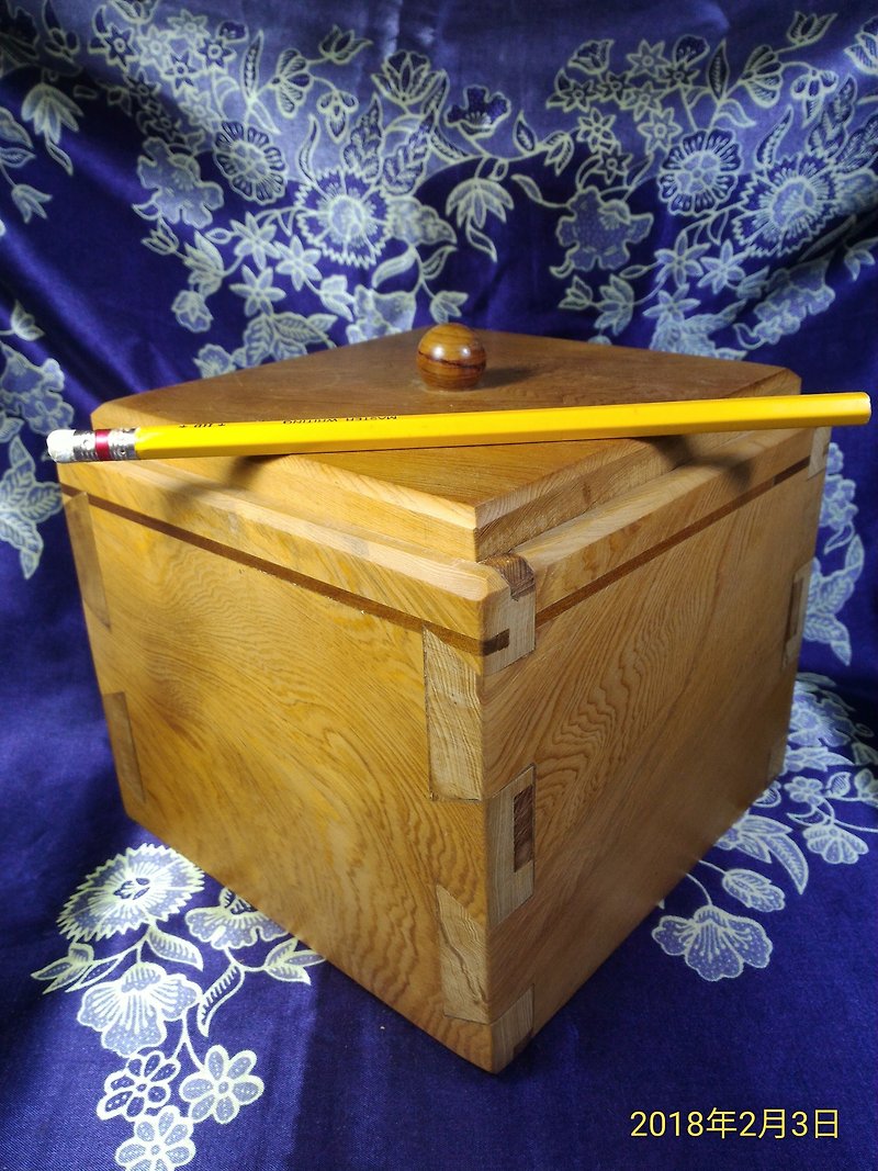 ~New work from old materials~Taiwan cube tenon-joint cypress box (C) - กล่องเก็บของ - ไม้ 