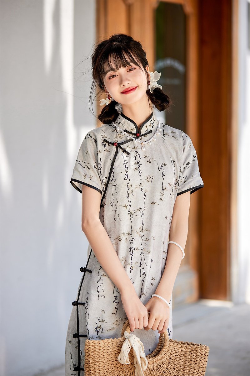 Gray tone calligraphy Chinese character printing retro girl cheongsam new Chinese style national style Spring Festival improved dress dress - Qipao - Other Man-Made Fibers Gray