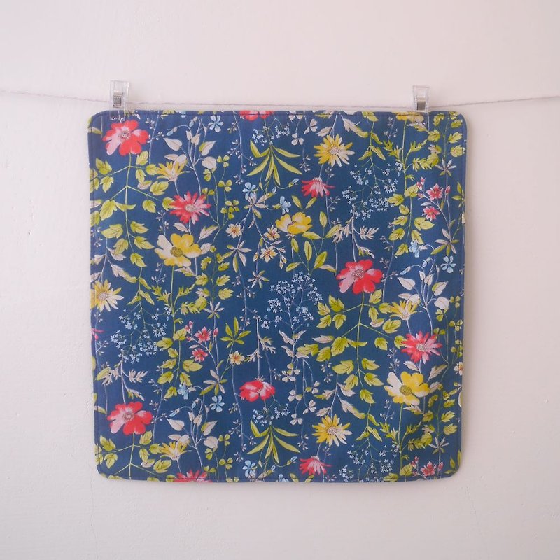 Japanese cotton handkerchief = flower set = dark blue and green (5 colors in total) - ผ้าเช็ดหน้า - ผ้าฝ้าย/ผ้าลินิน 