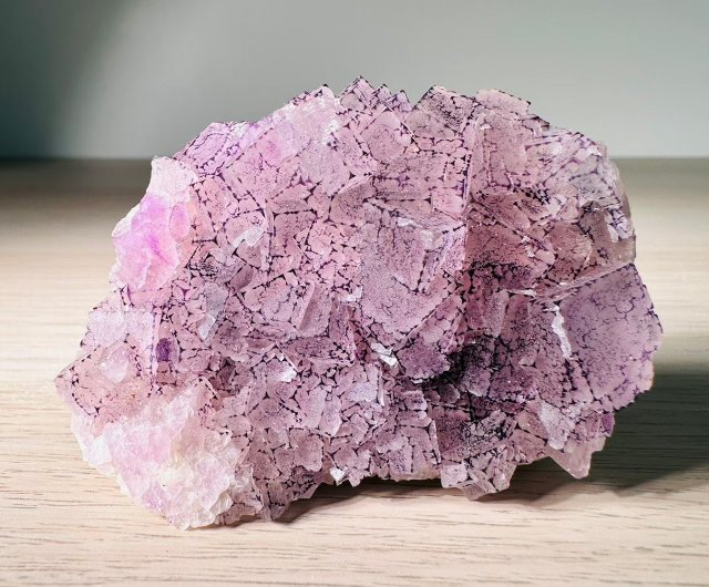 貴州パープル石ぼやけた妖精パープル小さな四角い山の鉱物原石