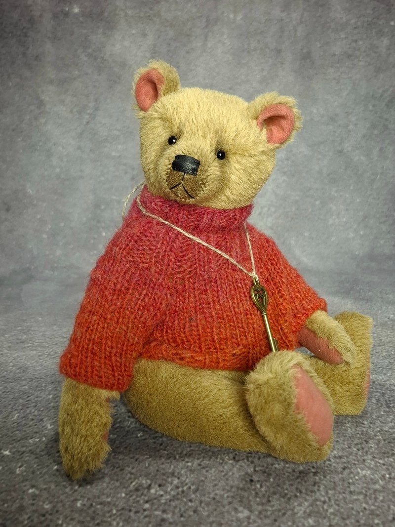 Alpaca teddy bear Classic bear toy Handmade teddy bear  Dressed bear toy - 玩偶/公仔 - 其他材質 咖啡色