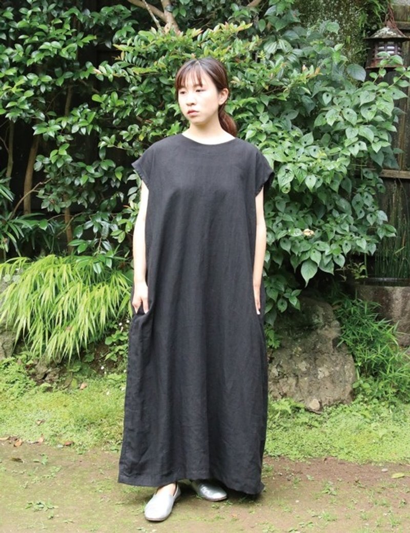 リネン フレンチスリーブのワンピース ブラック - 洋裝/連身裙 - 棉．麻 