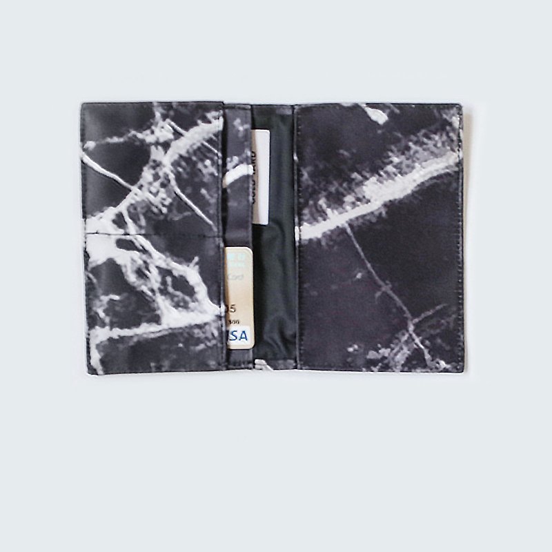 Customized black marble passport holder / Destination wedding gift - ที่เก็บพาสปอร์ต - วัสดุอื่นๆ สีดำ