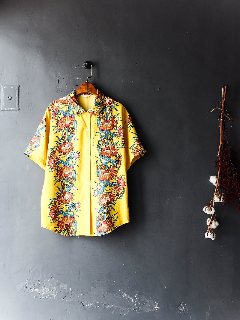 Kawamiyama - Nagasaki Mustard Spring Flowers Teenager Dream Vintage Silk Shirt Jacket shirt oversize vintage - Men's Shirts - Silk Yellow