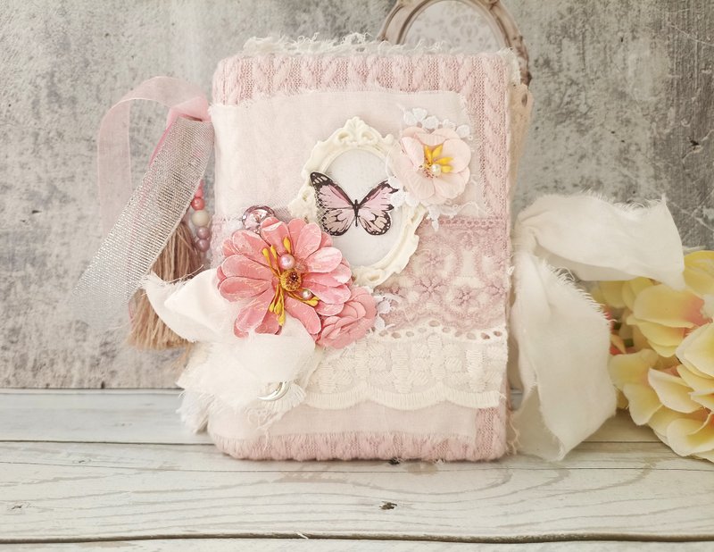 Pink daisy lace junk journal handmade Elegant woman dairy Lace flowers notebook - 筆記本/手帳 - 紙 粉紅色
