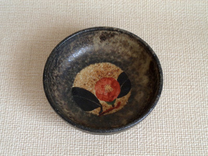 浅鉢  金銀彩紅椿b - 碗 - 陶 黑色