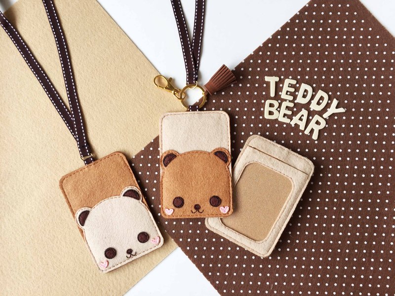 Teddy bear card holder with neck strap - 名片夾/名片盒 - 其他材質 咖啡色