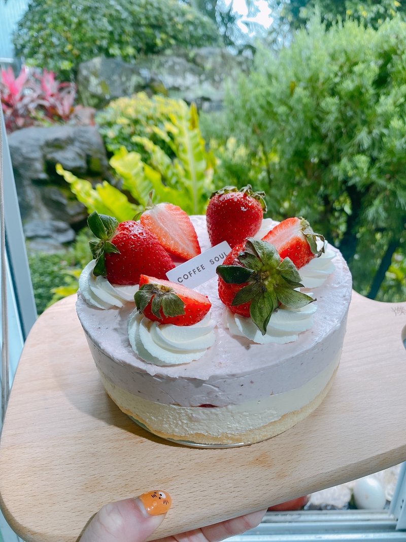 Out of Season Strawberry Honey Mousse Cake Dessert Cake Dessert Afternoon Tea Birthday Cake - Cake & Desserts - Other Materials 